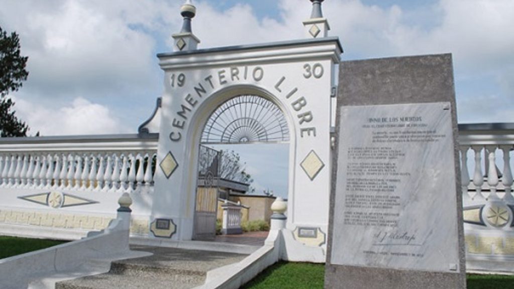 Cementerio Libre de Circasia
