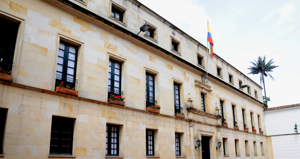 La palma de cera del Palacio de San Carlos es uno de los árboles patrimoniales del centro de la ciudad. / FOTO: Cancillería