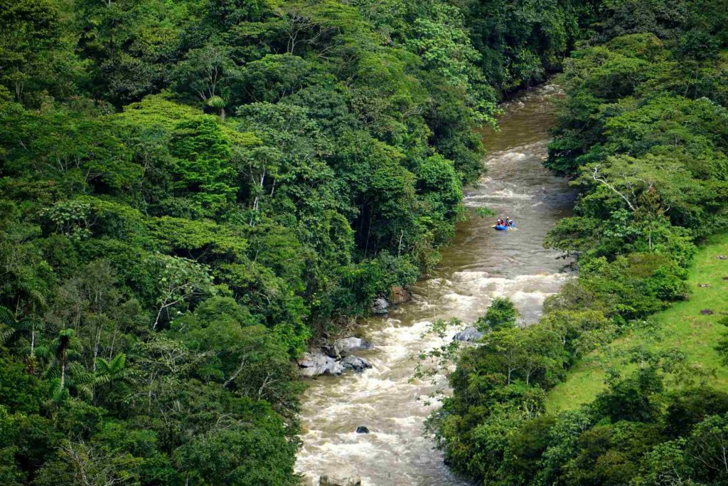 Además del recorrido de aventura, el río Pato está en medio de las selvas del Caquetá, un territorio que hasta hace relativamente poco es accesible para turistas, producto de los Acuerdos de Paz con la antigua guerrilla de las Farc. / FOTO: Gobernación del Caquetá