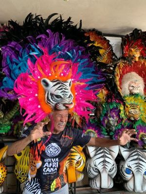 Maestro Jose Llanos, electo Rey Momo en 2013, primer artesano en la historia del Carnaval de Barranquilla en lograr esta distinción