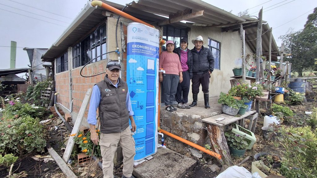 La entrega del Ekomuro se planifica considerando el contexto social y los retos de abastecimiento de cada comunidad. | Foto: Ricardo Alba