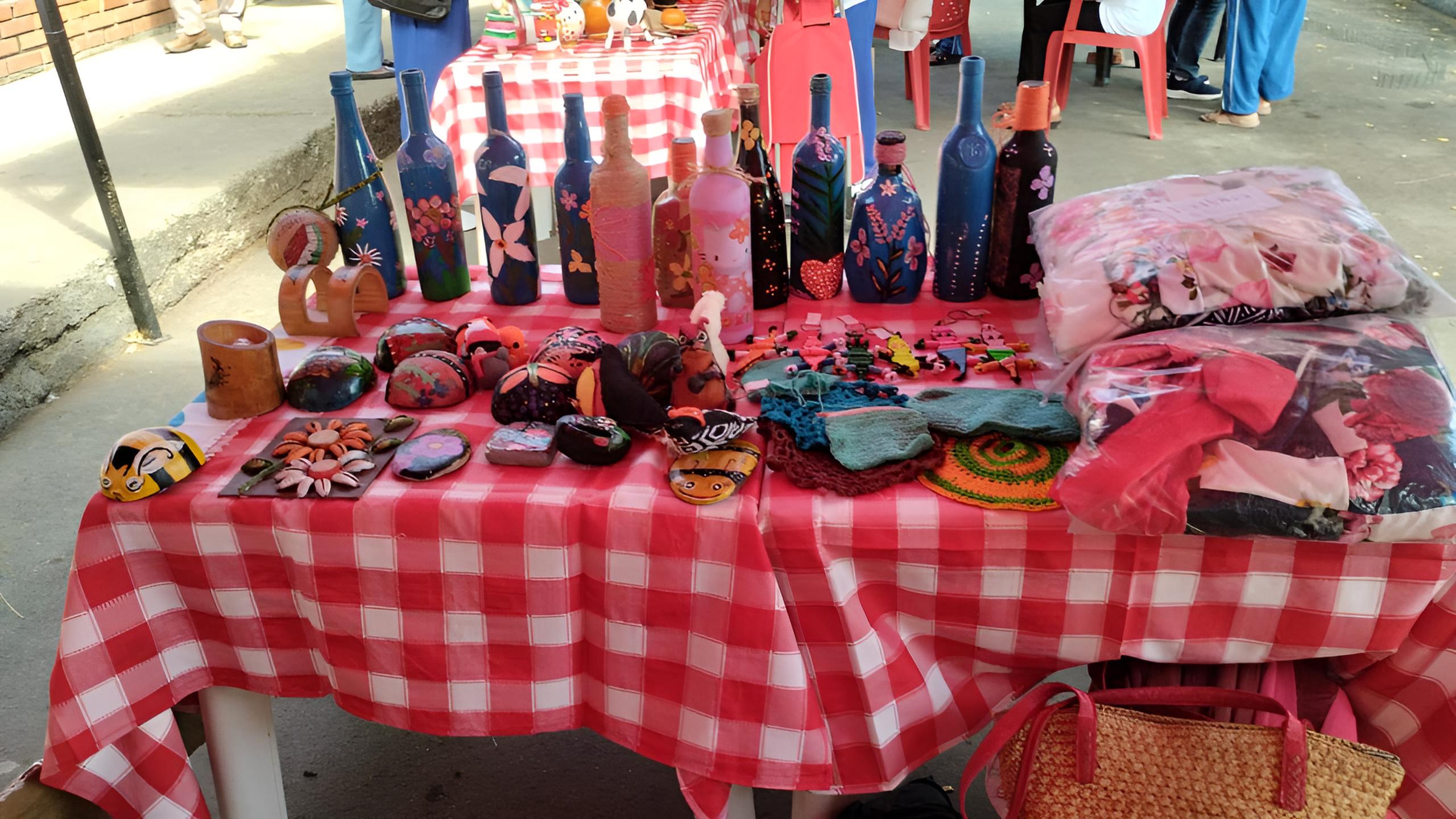 Aprendizaje, compañía y emprendimiento: así se fortalece el adulto mayor en Jerusalén con talleres del SENA