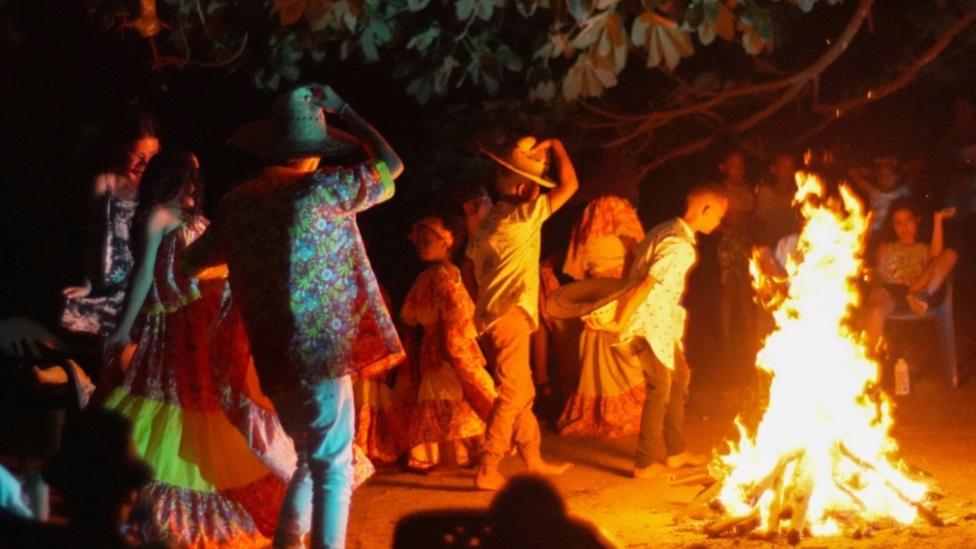 Isla Fuerte, Caminos de Mar y Monte