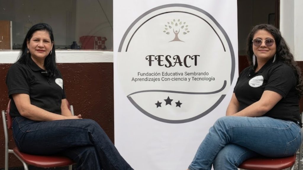 Fundadoras de FESACT
