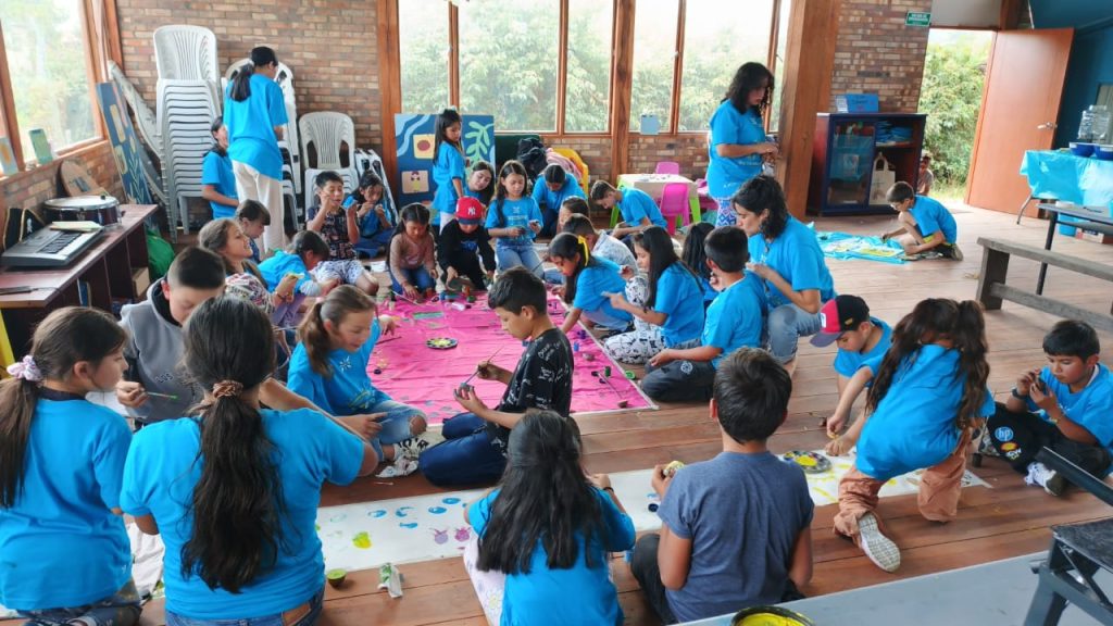 Transforma vida e impacta historias.